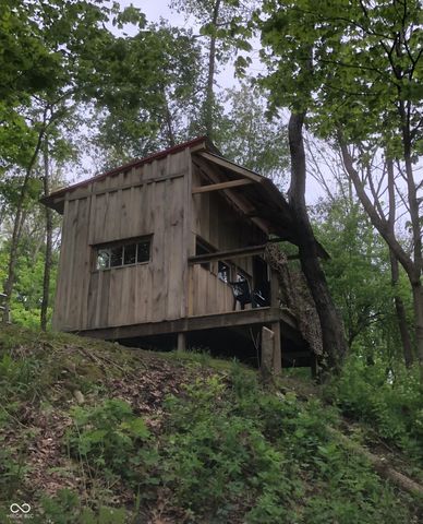 444 N Dry Run Road, Veedersburg, IN 47987