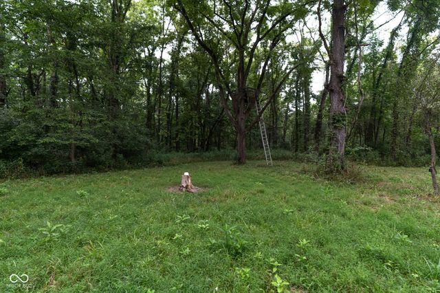 444 N Dry Run Road, Veedersburg, IN 47987