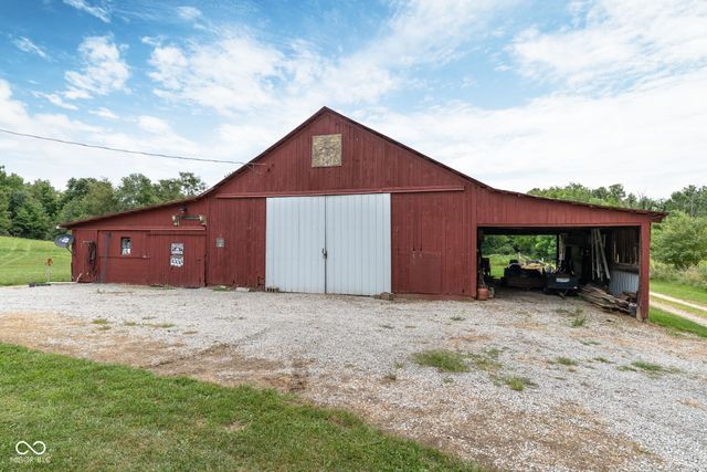 444 N Dry Run Road, Veedersburg, IN 47987