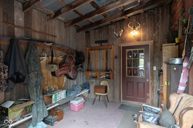 444 N Dry Run Road, Veedersburg, IN 47987