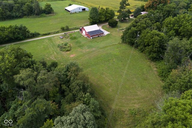 444 N Dry Run Road, Veedersburg, IN 47987