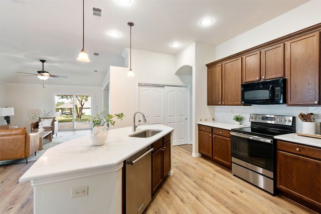 10000 La Jolla Way, Denton, TX 76207