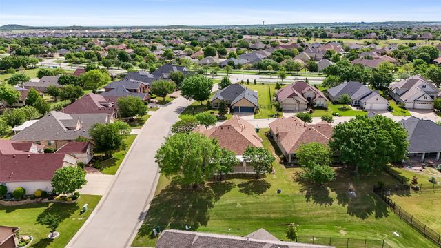10000 La Jolla Way, Denton, TX 76207