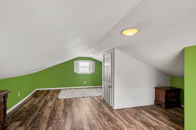 408 Kenwood Street NE, Grand Rapids, MI 49505