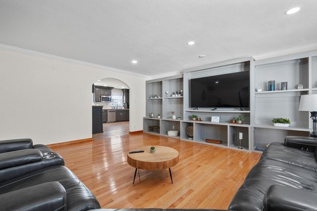 201 Aberina Street, Hot Springs, AR 71913