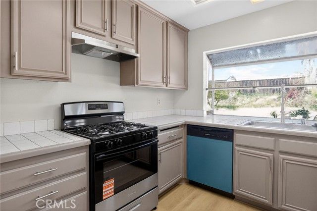 24092 Sandy Glade, Moreno Valley, CA 92557