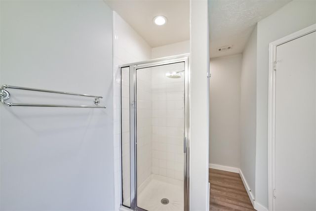 1021 N Sunset Drive, Pearland, TX 77581