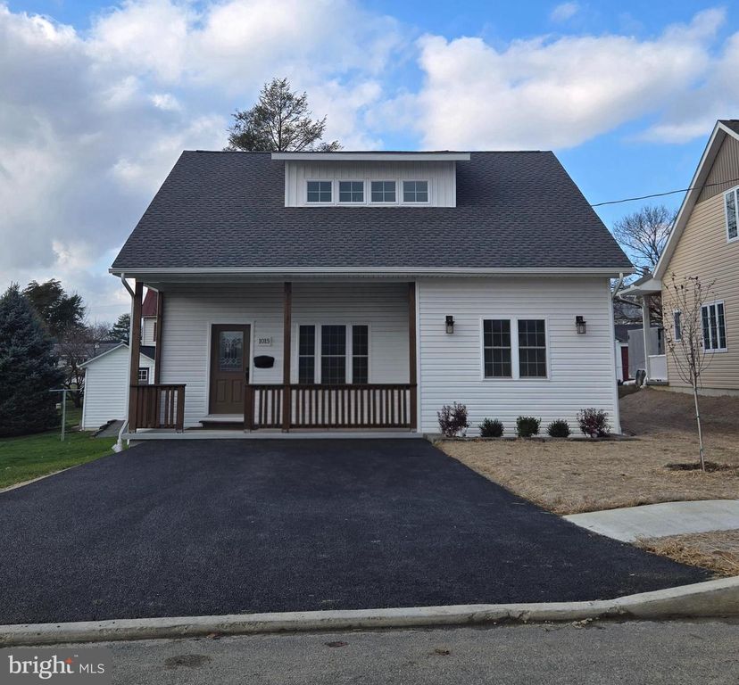 1015 CHAMBERS ST, Harrisburg, PA 17113