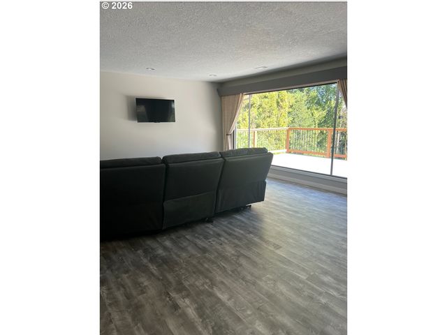 15546 Se GREEN HILLS Ct, Happy Valley, OR 97086