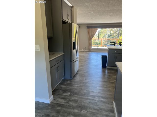 15546 Se GREEN HILLS Ct, Happy Valley, OR 97086