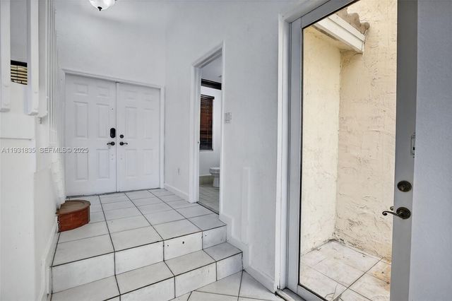 3306 SW 171st Ter, Miramar, FL 33027