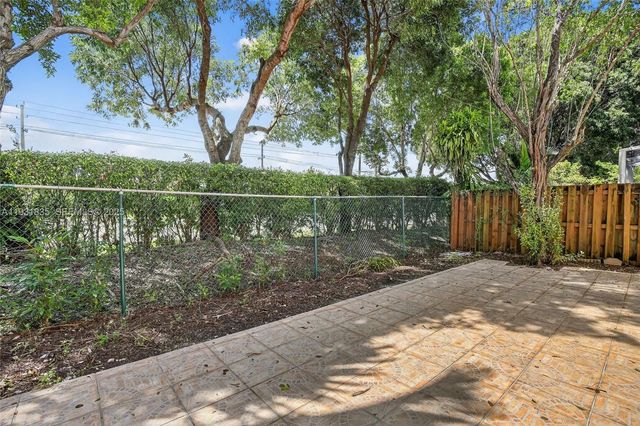 3306 SW 171st Ter, Miramar, FL 33027