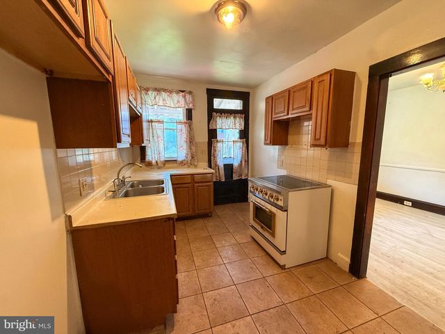 815 N 12TH ST, Reading, PA 19604