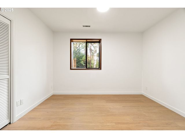 9625 Sw 130TH Ave, Beaverton, OR 97008