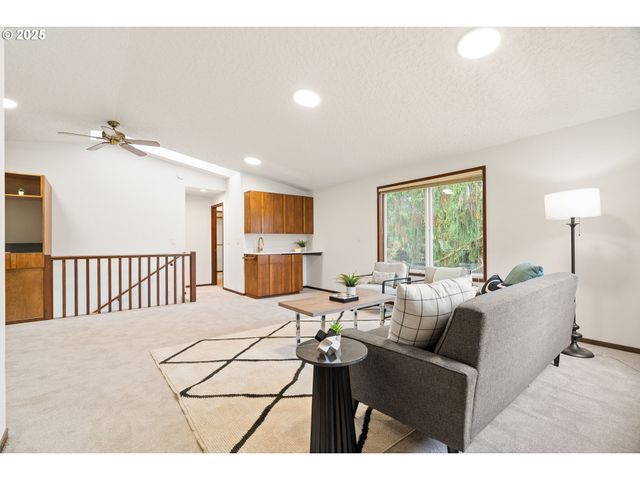 9625 Sw 130TH Ave, Beaverton, OR 97008