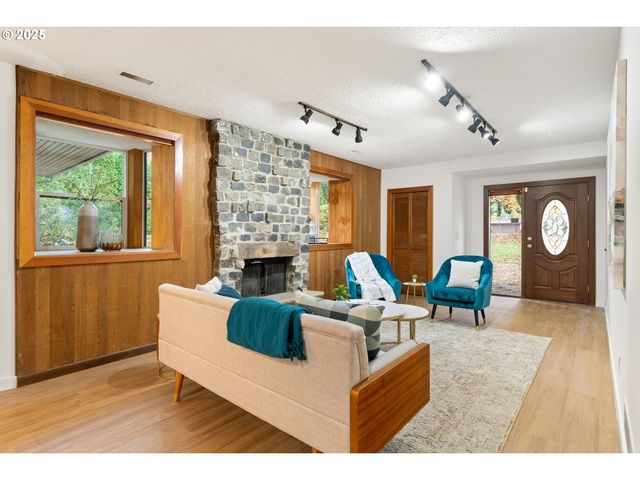 9625 Sw 130TH Ave, Beaverton, OR 97008