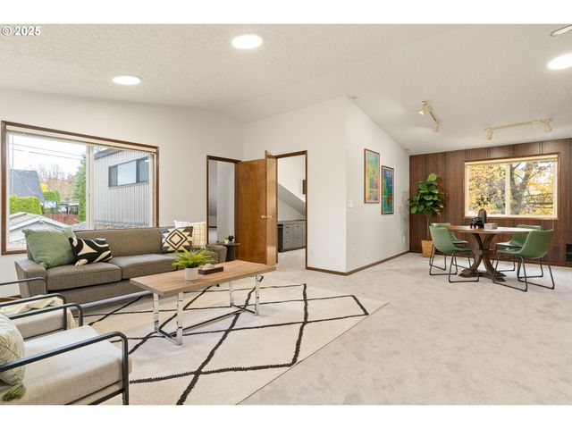 9625 Sw 130TH Ave, Beaverton, OR 97008