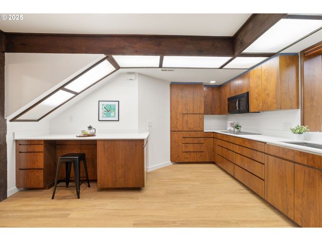 9625 Sw 130TH Ave, Beaverton, OR 97008