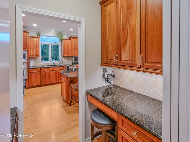 24 Oxford Drive, Ocean Twp, NJ 07712