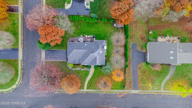 24 Oxford Drive, Ocean Twp, NJ 07712