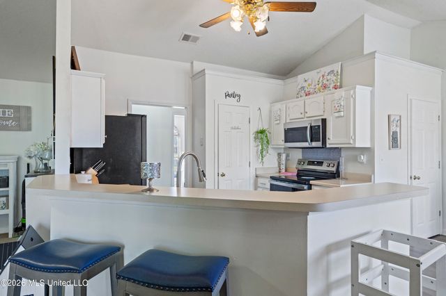 9022 Belmont Drive, Southaven, MS 38671