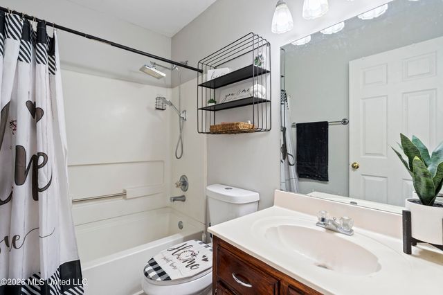 9022 Belmont Drive, Southaven, MS 38671