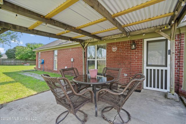 9022 Belmont Drive, Southaven, MS 38671