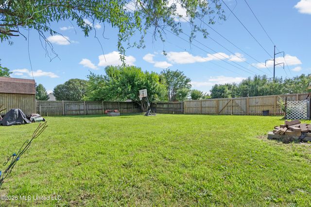 9022 Belmont Drive, Southaven, MS 38671