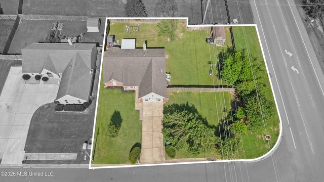 9022 Belmont Drive, Southaven, MS 38671