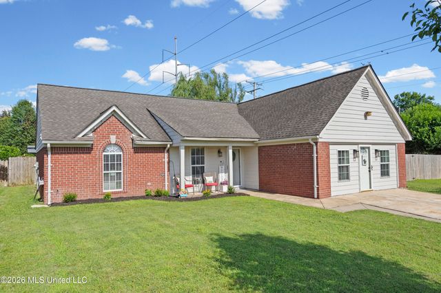 9022 Belmont Drive, Southaven, MS 38671
