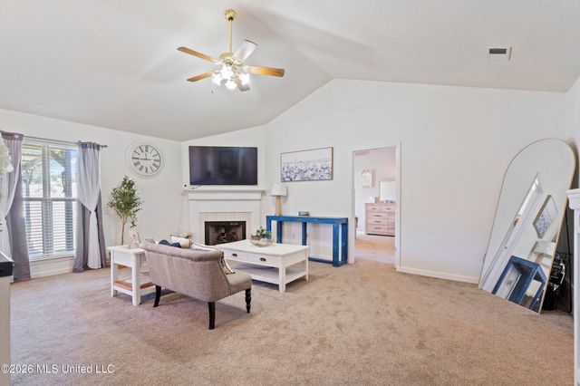 9022 Belmont Drive, Southaven, MS 38671