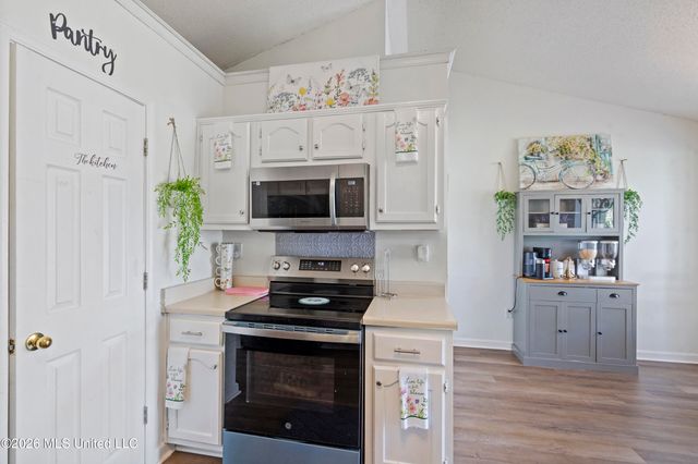 9022 Belmont Drive, Southaven, MS 38671
