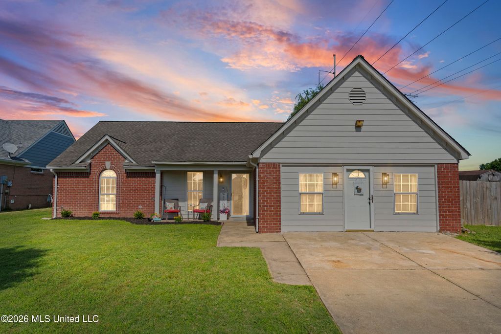 9022 Belmont Drive, Southaven, MS 38671