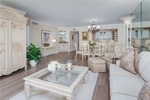 990 Cape Marco DR # 604, Marco Island, FL 34145