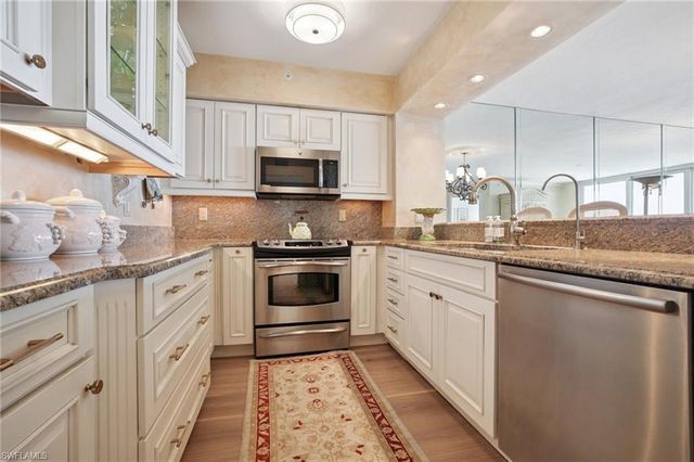 990 Cape Marco DR # 604, Marco Island, FL 34145