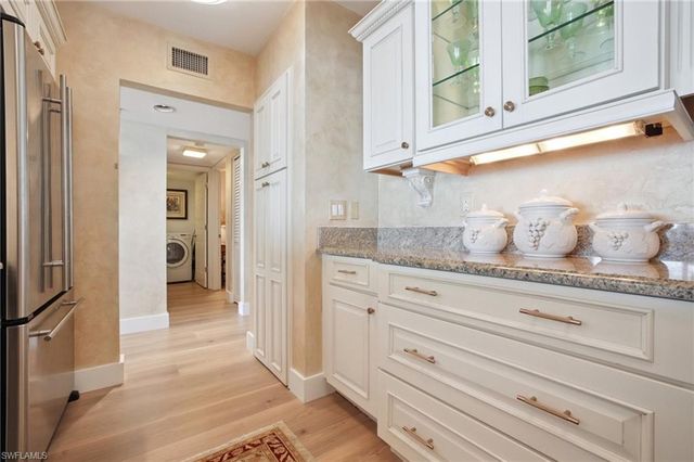 990 Cape Marco DR # 604, Marco Island, FL 34145