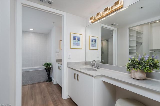 990 Cape Marco DR # 604, Marco Island, FL 34145