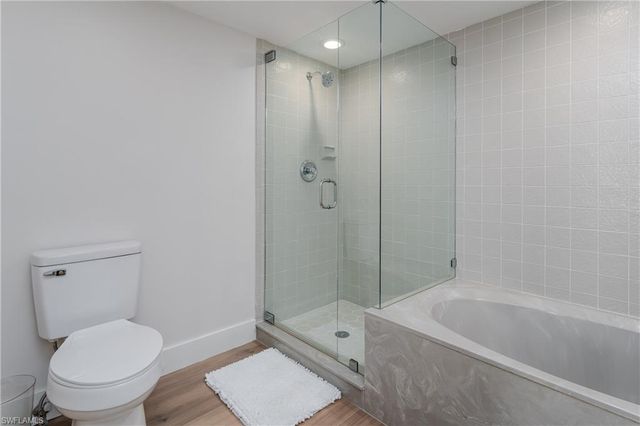 990 Cape Marco DR # 604, Marco Island, FL 34145