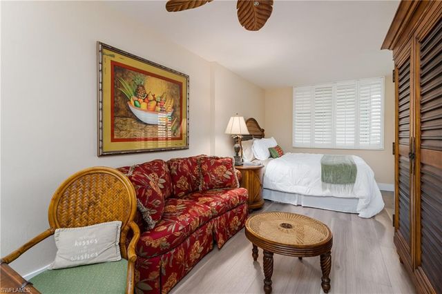 990 Cape Marco DR # 604, Marco Island, FL 34145