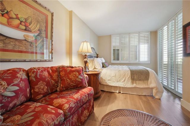 990 Cape Marco DR # 604, Marco Island, FL 34145