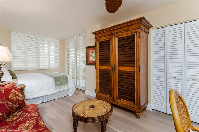 990 Cape Marco DR # 604, Marco Island, FL 34145