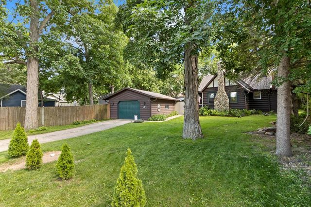 331 Koshkonong Drive, Edgerton, WI 53534