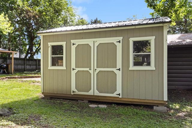 331 Koshkonong Drive, Edgerton, WI 53534