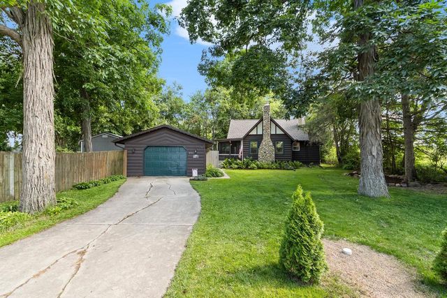 331 Koshkonong Drive, Edgerton, WI 53534