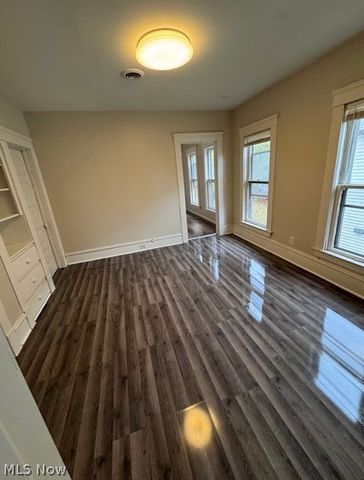 9521 Macon Avenue, Cleveland, OH 44102