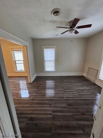 9521 Macon Avenue, Cleveland, OH 44102