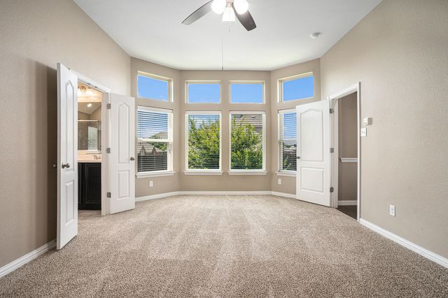 430 Rockaway Drive, Midlothian, TX 76065