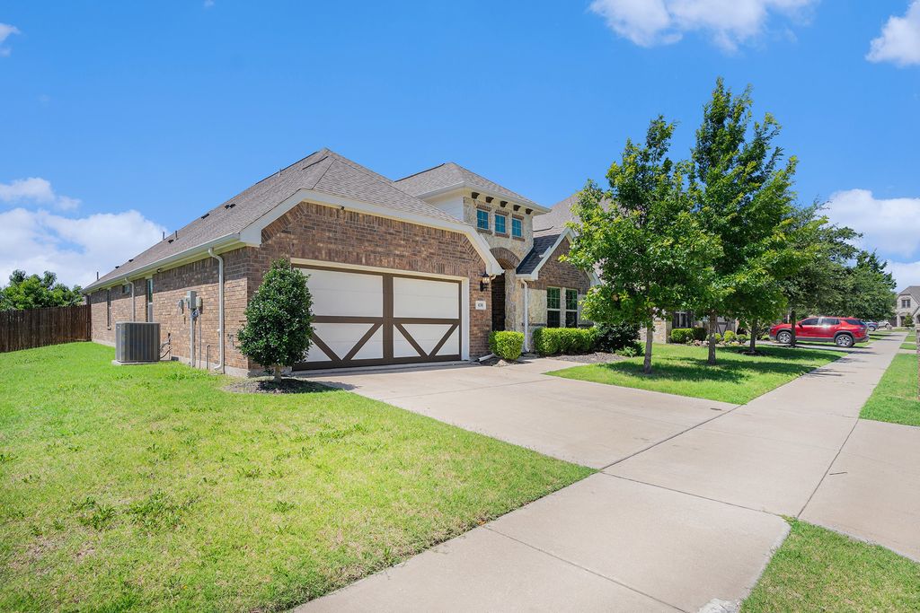 430 Rockaway Drive, Midlothian, TX 76065