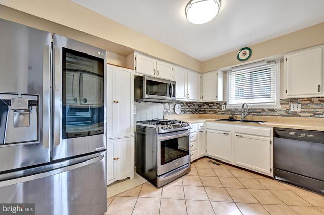 1409 2ND ST, Lanham, MD 20706
