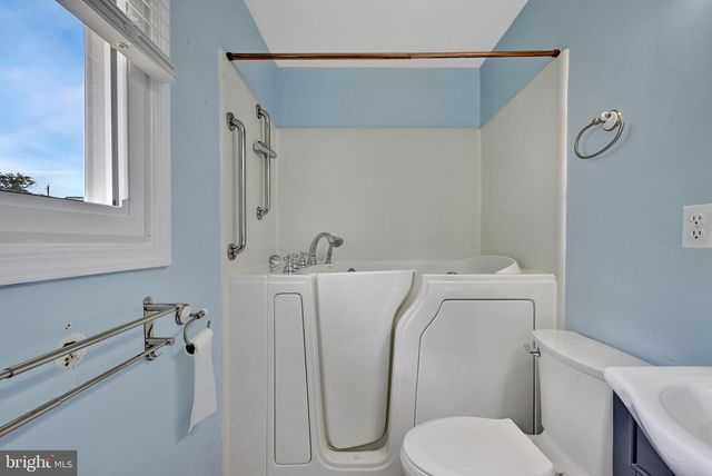 1409 2ND ST, Lanham, MD 20706